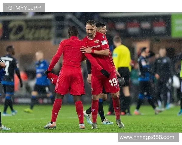 门兴客胜汉堡，德甲保级形势仍然严峻