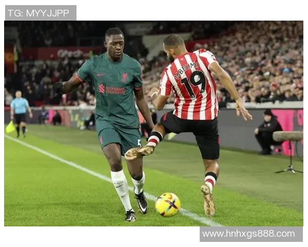 曼联宣布签下英超新秀，球迷期待他的表现能为红魔注入新的活力！